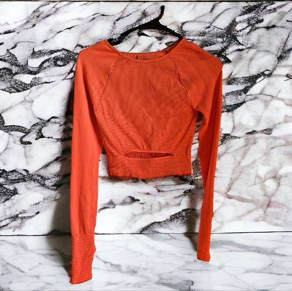 M/L FP Movement Cut It Out long sleeve top. - Picture 8 of 9